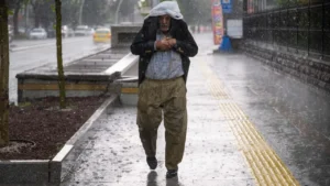 Bayram planı yapanlara Meteoroloji’den kritik uyarı: Yurt genelinde sağanak var