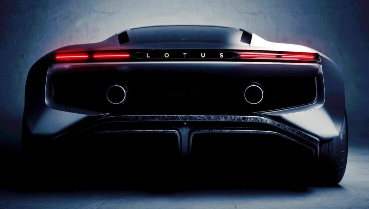 Lotus’tan hibrit atağı: V8 motorlu yeni süper otomobil geliyor