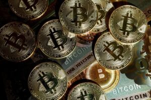 Bitcoin’de 6 haftalık ralli sona erdi 3 moved LYNXNPEL5112O L