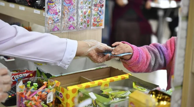 Okul kantinlerde yeni dönem: Logosuz ürünlerin satışı yasaklandı!