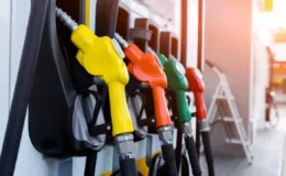 Akaryakıtta tabelalar değişiyor: Motorine büyük indirim