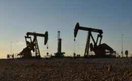 Brent petrol 106 doları aştı