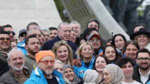 rakiplerine fark atti halkin en guvendigi lider yine erdogan 1788469 20260505031456 20260505031456