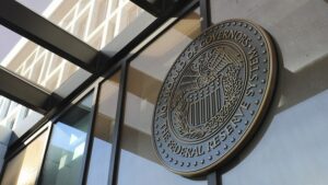 Fed’den piyasalara “petrol şoku” uyarısı