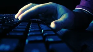 Bayram öncesi dijital oltalama tuzaklarına dikkat 3 ticaret bakanligi dolandiricilik girisimlerine karsi uyardi bayram ikramiyesi yatti v 1791923 202605210007 20260521000724 1