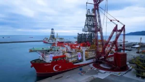 Mavi Vatan’da yeni dönem: Yıldırım sondaj gemisi ilk görevi için demir aldı