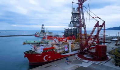 Mavi Vatan’da yeni dönem: Yıldırım sondaj gemisi ilk görevi için demir aldı
