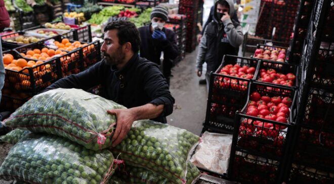 İstanbul’da mayıs ayının gıda tablosu: Karpuz ve domates zirvede