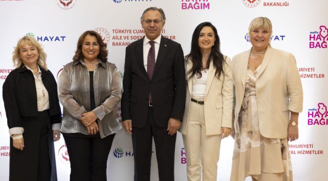 Ailelere çocuk gelişimi ve güvenli bağlanma desteği