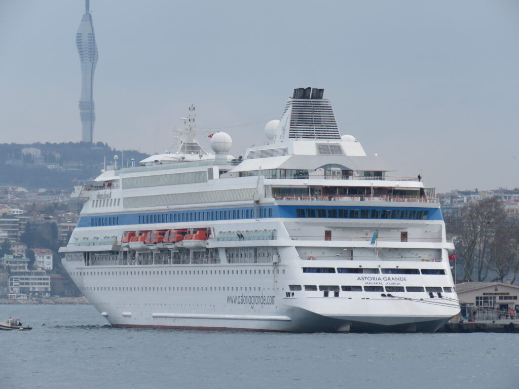 Kruvaziyer turizmi Türkiye’ye milyarlarca dolarlık fırsat sunuyor 3 1782116118 1775831234 Cruise ship Astoria Grande