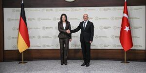 Bakan Şimşek: Türkiye ve Almanya daha derin işbirliği için doğal stratejik ortak