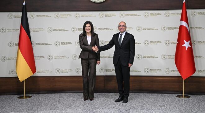 Bakan Şimşek: Türkiye ve Almanya daha derin işbirliği için doğal stratejik ortak