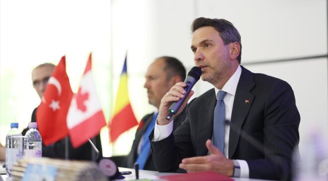 Nükleerde Kanadalı devlerle kritik zirve kapıda