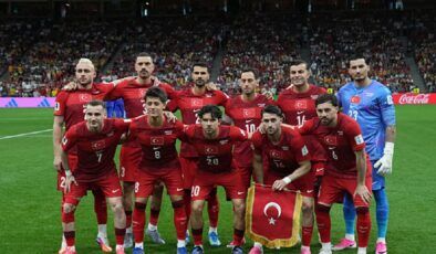 Ay-yıldızlılar Paraguay karşısında