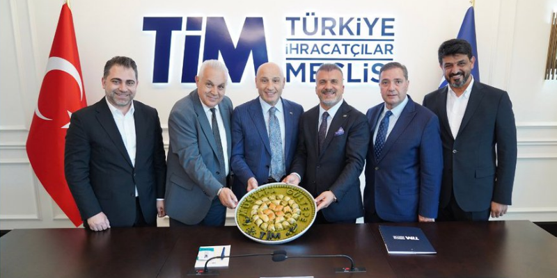 İhracatın zirvesinde kulisler hareketli! 4 celal kadooğlu