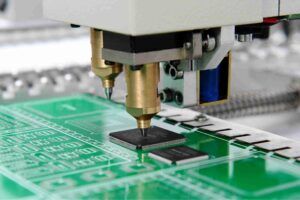 Şirketler boş kalan masalar yüzünden büyük operasyonel yük altında! 4 PCB SMT