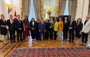 Girişimci kadınlar Londra’da küresel pazarlara açılıyor