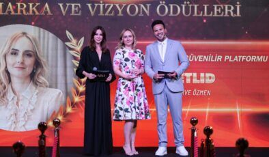 Dijital ticaretin zirvesine yeni soluk: Uluslararası ödül Jetlid platformuna gitti