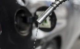 Petrol fiyatlarındaki sert düşüş akaryakıtta indirim beklentisi doğurdu