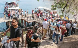 Van’da sınır ötesi turizm coşkusu: Oteller yüzde yüz doldu!