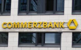 Almanya’nın en büyük 2. bankası İtalyanların satın alma teklifini reddetti