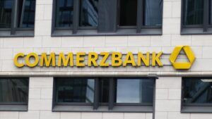 Almanya’nın en büyük 2. bankası İtalyanların satın alma teklifini reddetti