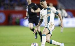 Almiron yeni kuralın ilk uygulandığı futbolcu oldu