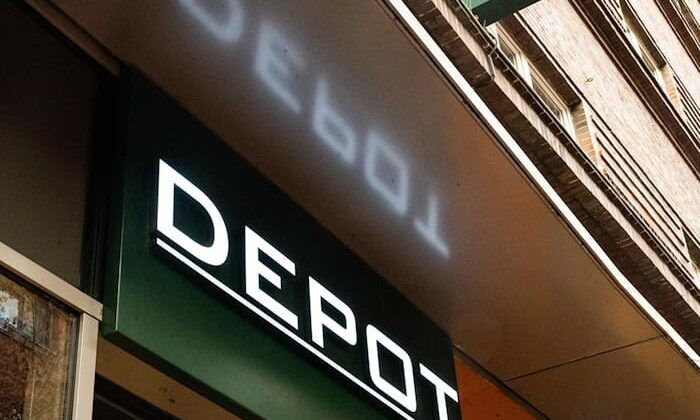 Alman perakende devi Depot 66 mağazasını kapatıyor
