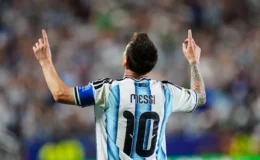 Lionel Messi tarihe geçti ama kırmızı kart tartışması büyüyor