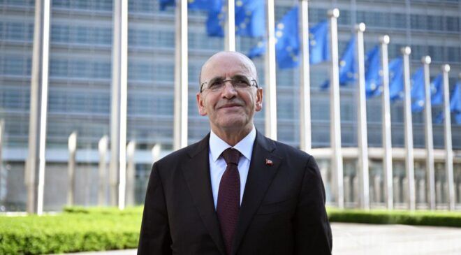 Bakan Şimşek: Avrupa ile pozitif ivme finansmana yansıyor
