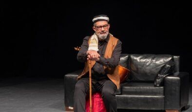 İbrahim Sadri 40 yıllık sanat yolculuğunu sahneye taşıdı