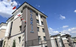 TOKİ kurasız ve şart koşmadan yirmi bin konut satıyor