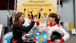 two racers waving hi fi
