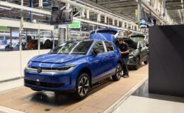 Volkswagen ucuz elektrikli üretimine resmen başladı