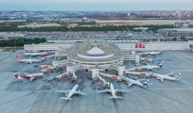 İstanbul’un iki havalimanından 6 ayda rekor yolcu