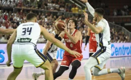 12 Dev Adam’dan 5’te 5, liderlik garanti