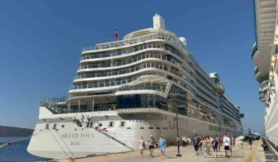 İki dev kruvaziyerle Bodrum’a 3 bin 319 turist geldi