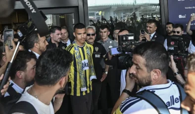 Fenerbahçe’nin yeni yıldızı Mason Greenwood İstanbul’da