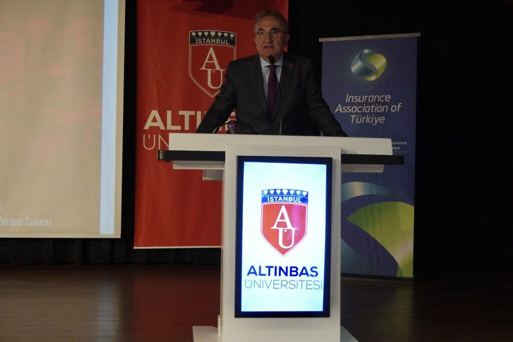 Sigortacılıkta yeni dönem: Önleyici model öne çıkıyor 4 Altinbas Universitesi Rektoru Prof. Dr. Cemal Ibis 1