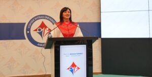 Üniversite eğitimi sınıf ortamıyla sınırlı kalmayacak
