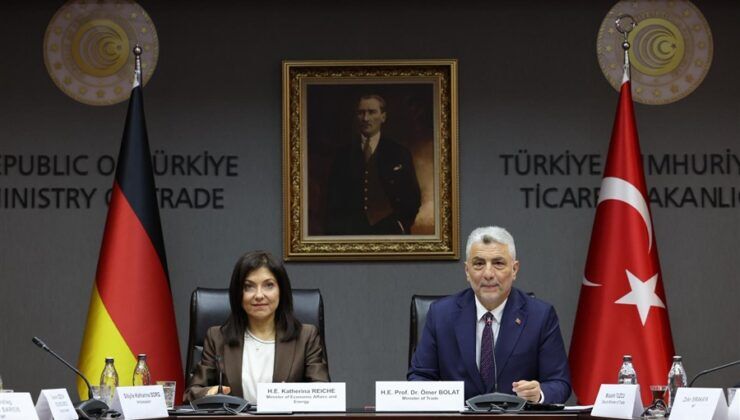 Türkiye ile Almanya ekonomik ortaklığını yeni protokolle güçlendirdi