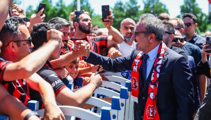 Hamdi Ulukaya’dan Erzincanspor’a tarihi destek