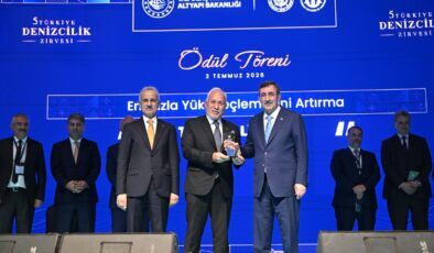 Tosyalı İskenderun Limanı’na küresel ticarete katkı ödülü