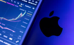 Dünyanın en değerli şirketi: Apple zirveyi geri aldı!