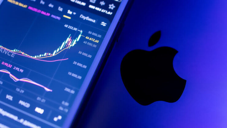Dünyanın en değerli şirketi: Apple zirveyi geri aldı!