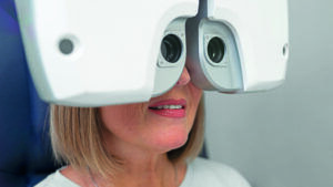 doctor patient ophthalmologist s office