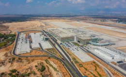 Ercan Havalimanı yolcu trafiğiyle ekonomiyi uçuruyor