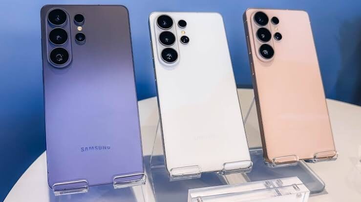 Samsung Galaxy S26 satış patlaması yaşadı: Şirket temmuz ayı imalat kotasını yükseltti!