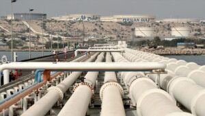 Hürmüz'de petrol akışı hızlandı, fiyatlarda düşüş üçüncü güne taşındı 4 hurmuz bogazi aa 2371691