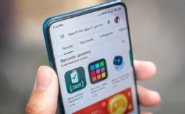 Google Play Store üçüncü taraf uygulama mağazalarına açılıyor